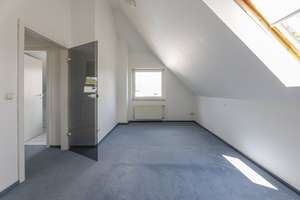 Helle Maisonette-Wohnung im 2. OG mit Ateliergeschoss und Dachloggia, Stellplatz + Garagenstellplatz – Die vollständige Adresse der Immobilie erhältst du vom Anbieter., 45136 Bergerhausen, Essen – Vorschaubild 14