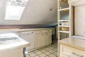 Dachgeschosswohnung mit Balkon in Erbenheim zu vermieten  | WAGNER IMMOBILIEN – Die vollständige Adresse der Immobilie erhältst du vom Anbieter., 65205 Erbenheim, Wiesbaden – Vorschaubild 5