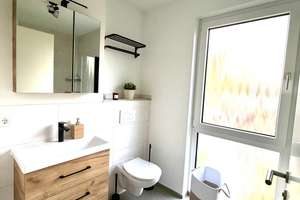 „Rundum-sorglos-Wohnen“ in Hamburg-Lurup: Exklusives Apartment mit All-Inclusive-Miete – Jevenstedter Straße 108, 22547 Lurup, Hamburg – Vorschaubild 3