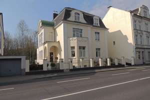 HOCHWERTIG SANIERTE VILLA MIT 6 WOHNUNGEN 6 PKW-STELLPLÄTZE UND 1 GARAGE IN RS-BLIEDINGHAUSEN