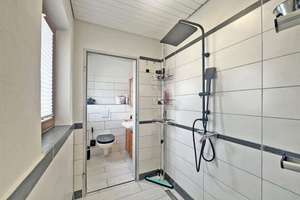 Renoviertes EFH mit neuwertiger Doppelgarage in idyllischer Wohnsiedlung nahe des Klosters – Die vollständige Adresse der Immobilie erhältst du vom Anbieter., 54411 Hermeskeil – Vorschaubild 3