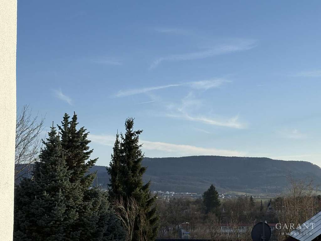 Immobilie in Böbingen an der Rems - Stilvoll Wohnen oder clever investieren - 3 1/2 Zi.-Whg. mit 2 Balkonen und Garage, in ruhiger Lage! - Bild 0