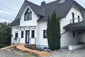 Großzügiges energieeffizientes Huxel-Holz-Einfamilienhaus mit Einliegerwohnung St. Leon, 10,5 Zimmer – Die vollständige Adresse der Immobilie erhältst du vom Anbieter., 68789 Sankt Leon-Rot – Vorschaubild 3