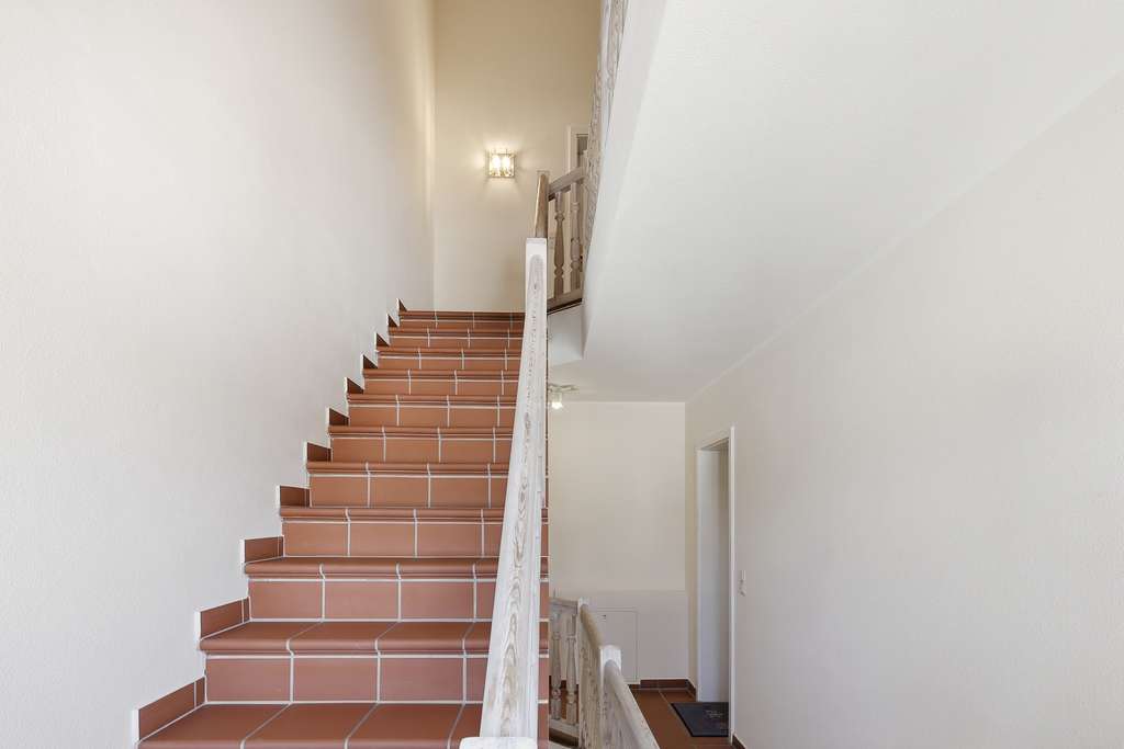 Immobilie in Bad Endorf - Großzügige DG-Wohnung am Ortsrand  Bad Endorfs– viel Raum für individuelle Wohnkonzepte - Bild 4