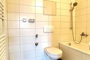 Sofort bezugsfertige 3-Zimmerwohnung mit Balkon und Aufzug in oberster Etage! – Spremberger Str. 6, 1239 Prohlis-Süd, Dresden – Vorschaubild 7