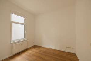 Traumhafte 3 Zimmer Altbauwohnung mit Stuck und Flügeltür im Viewegsgarten – Viewegstraße 31, 38102 Viewegsgarten-Bebelhof, Braunschweig – Vorschaubild 8