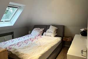 -Von Privat- Ideal für Single o.jungem Paar,ca.70m² DG-Wohnung, mit EBK,Gäste-WC,Mamorbad,Dachbalkon – Am Falkenberg 3, 51381 Leverkusen – Vorschaubild 12