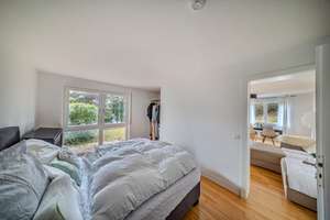 Stilvolles Split-Level-Wohnen: Terrasse, Garten und herrliche Aussicht über Stuttgart – Weinbergweg 18, 70569 Dachswald, Stuttgart – Vorschaubild 10