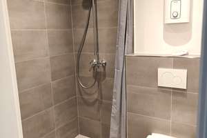 Helle 2-Zi-Wohnung, Balkon (Süd), 2. OG,  Unterrath, Erstbezug nach Komplettsanierung – Die vollständige Adresse der Immobilie erhältst du vom Anbieter., 40468 Unterrath, Düsseldorf – Vorschaubild 3