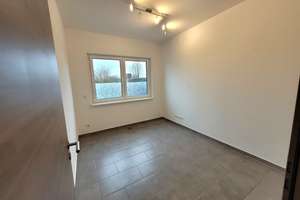 Modernes Einfamilienhaus mit Pool & Fernblick – Verkauf gegen Gebot ab 450.000 € – Die vollständige Adresse der Immobilie erhältst du vom Anbieter., 63667 Nidda – Vorschaubild 7