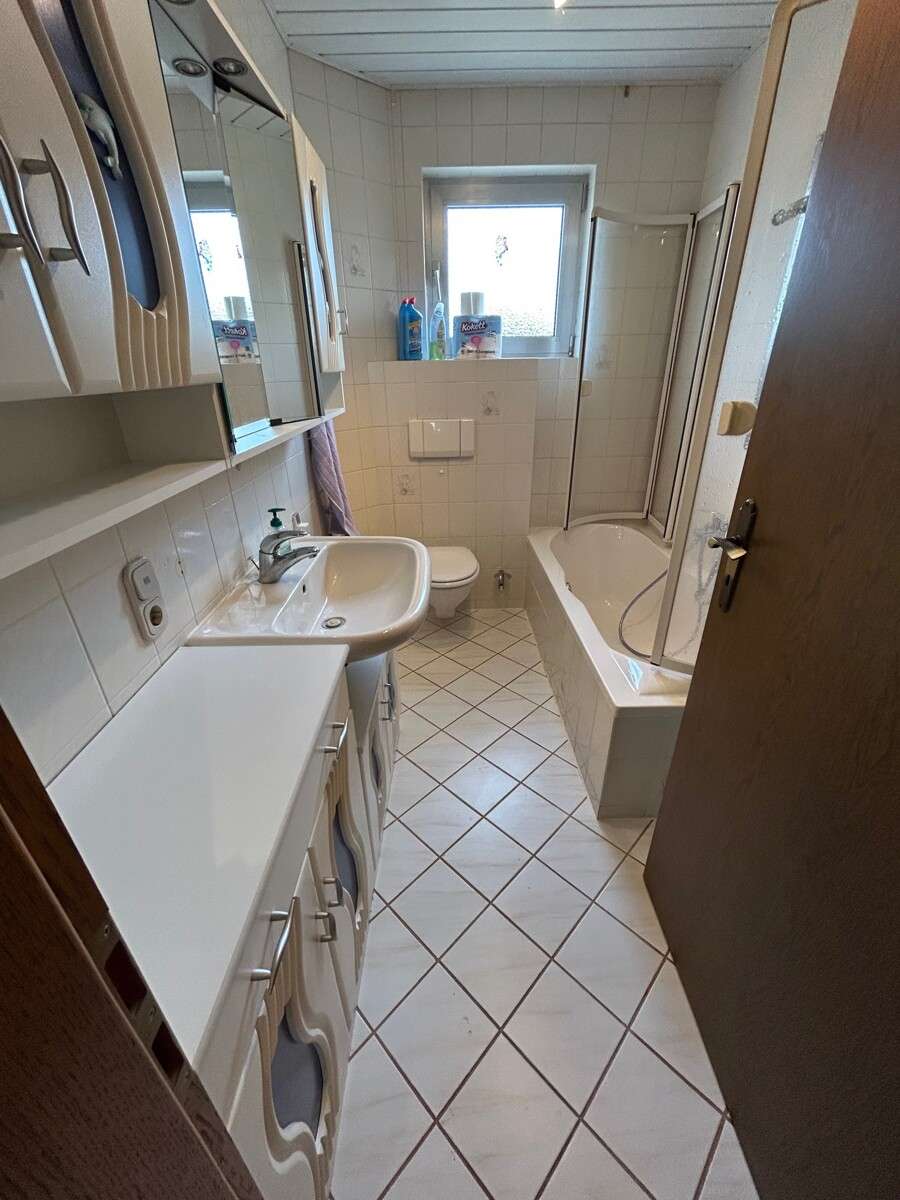 Immobilie in Extertal - Abseits des Stadtlärms - Zweifamilienhaus mit viel Grundstück und Option auf Ferienwohnung - Bild 3