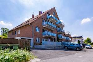 Blick ins Grüne: barrierearme Single - Wohnung m. XL-Balkon, Aufzug & Stellplatz in Premium Wohnlage