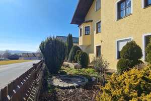 Sonnenverwöhnter Wohntraum in idyllischer Lage ! Hochwertig, top Zustand und toller Garten. – Cham (Kreis) – Vorschaubild 4