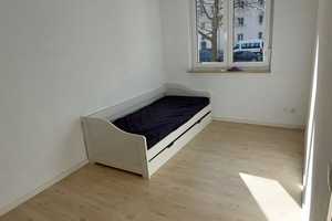 Geräumiges, helles 4,5 Zimmer RMH, teilmöbliert, Balkon, Garten, Terasse, EBK in Nähe der Havel – Berlin – Vorschaubild 12