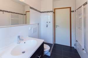2,5-Zimmer-Wohnung mit großer Loggia, EBK & Garage in ruhiger Waldrandlage – Die vollständige Adresse der Immobilie erhältst du vom Anbieter., 31139 Neuhof / Hildesheimer Wald / Marienrode, Hildesheim – Vorschaubild 10