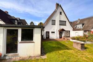 ***Wohnen in bester Lage - Geräumiges Einfamilienhaus mit großzügigen Garten*** – Die vollständige Adresse der Immobilie erhältst du vom Anbieter., 23568 Sankt Gertrud, Lübeck – Vorschaubild 3