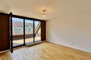 Lichtdurchflutete  Dachgeschoss-Maisonette-Galerie-Wohnung mit 5 Zimmer, Loggia, 3 Bäder und Kamin – Robert-Stolz-Str. 15, 40470 Mörsenbroich, Düsseldorf – Vorschaubild 9