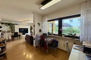 „Clever investieren“ 
Vermietete Eigentumswohnung
mit TG-Stellplatz + 2 Loggien
in Wiesbaden-Bieb – Die vollständige Adresse der Immobilie erhältst du vom Anbieter., 65203 Biebrich, Wiesbaden – Vorschaubild 3