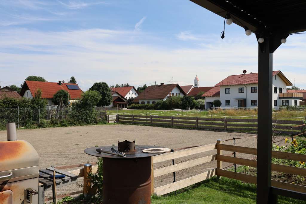 Immobilie in Kammlach - hochwertiger Neubau mit 2,5 WE *Pferdehaltung* 1786 m² *provisionsfrei* - Bild 0