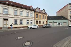 3-Familienhaus mit Mietpotential – Wohnen, Vermieten, Investieren nahe Berlin – Die vollständige Adresse der Immobilie erhältst du vom Anbieter., 39288 Burg – Vorschaubild 2