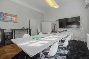 Außergewöhnliche Altbauwohnung mit mehr als 280 m² in der Karlsruher Weststadt – Die vollständige Adresse der Immobilie erhältst du vom Anbieter., 76133 Weststadt, Karlsruhe – Vorschaubild 11