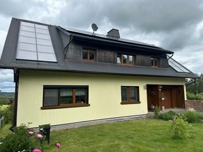 Großes Einfamilienhaus mit Einliegerwohnung in Wurzbach-Heinersdorf