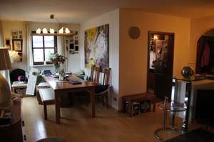 Geräumige und gepflegte 2,5-Zimmer-Wohnung mit Balkon und EBK in Trudering, München – Die vollständige Adresse der Immobilie erhältst du vom Anbieter., 81825 Gartenstadt Trudering, München – Vorschaubild 3