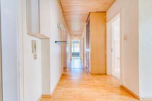 Wohnen mit Gartenidylle – großzügige Erdgeschosswohnung in bester Lage von Waldtrudering – Die vollständige Adresse der Immobilie erhältst du vom Anbieter., 81827 Waldtrudering, München – Vorschaubild 5