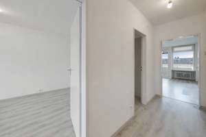 Komfortable 2-Zimmer-Wohnung mit Aufzug, Loggia und Tiefgaragenstellplatz – Die vollständige Adresse der Immobilie erhältst du vom Anbieter., 90431 Eberhardshof, Nürnberg – Vorschaubild 9