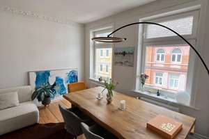 Befristet! Schöne Altbauwohnung 2-Zimmer in Altona-Altstadt – Stuhlmannstraße 3, 22767 Altona-Altstadt, Hamburg – Vorschaubild 1
