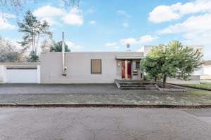 Optimal geschnittener Bungalow auf Eckgrundstück in gehobener Lage von Mönchengladbach-Wickrath! – Die vollständige Adresse der Immobilie erhältst du vom Anbieter., 41189 Wickrath-Mitte, Mönchengladbach – Vorschaubild 2