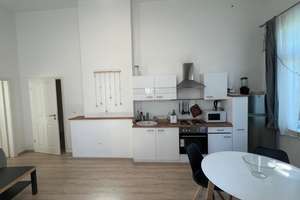 Stilvolle, sanierte und voll möblierte 2-Zimmer-Wohnung in zentraler Lage – Schloßstr. 61, 90478 Ludwigsfeld, Nürnberg – Vorschaubild 6