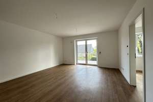 Sonnige 2,5 Zimmer Wohnung mit großzügiger Bakon in Hamburg Lurup- Wentzel-Dr. – Fahrenort 100, 22547 Lurup, Hamburg – Vorschaubild 4