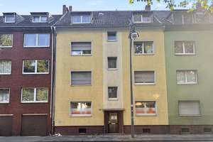 Investieren in Krefeld: Modernisierte 3-Zimmer-Eigentumswohnung in ruhigem Vierparteienhaus