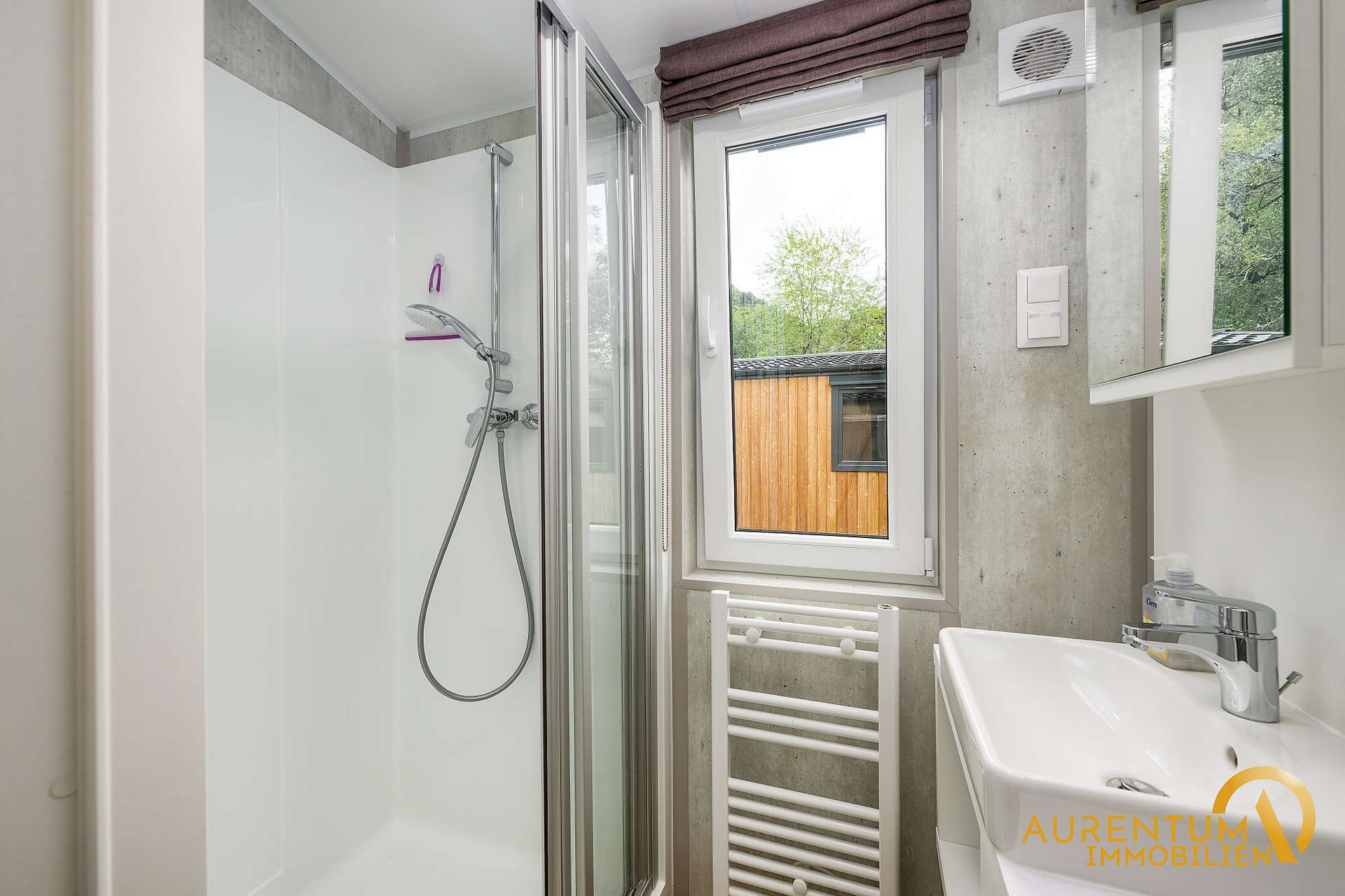 Immobilie in Riedenburg - Tiny House mit gehobener Ausstattung, Terrasse und Vermietungsoption, in Riedenburg - im Altmühltal - Bild 3