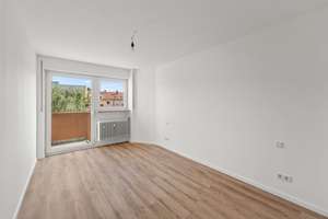Modernisierte 2-Zi.-Wohnung mit top Grundriss und zwei Balkonen – Redtenbacherstr 22, 90431 Eberhardshof, Nürnberg – Vorschaubild 6