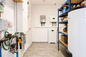 Modernes 217-m²-Familienhaus mit 8 Zimmern, PV-Speicher, Wallbox, Solar & großem Garten – Die vollständige Adresse der Immobilie erhältst du vom Anbieter., 94419 Reisbach – Vorschaubild 22