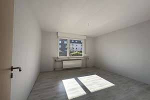 Geräumiges 10-Zimmer Reiheneckhaus in Duisburg-Aldenrade mit Garage – Die vollständige Adresse der Immobilie erhältst du vom Anbieter., 47179 Aldenrade, Duisburg – Vorschaubild 8