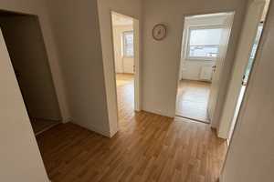 Modernes Bad, Balkon, Ruhiges Haus! – Rheinstr. 8-12, 47799 Krefeld – Vorschaubild 5