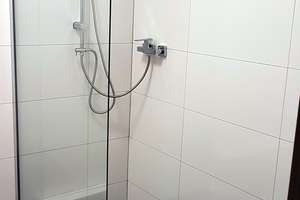 Szeneviertel Unterbilk - 2-Zimmer-Wohnung mit zwei Balkonen und Einzel-Garage – Die vollständige Adresse der Immobilie erhältst du vom Anbieter., 40219 Unterbilk, Düsseldorf – Vorschaubild 11