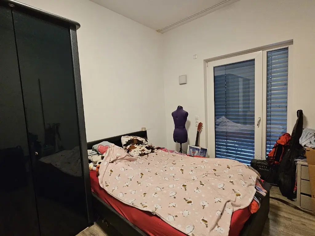 Studenten Zweier- WG mit Einbauküche und zwei Badzimmer - Photo 3