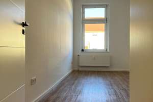 Frisch sanierte Architektenwohnung mit hochwertiger Markenküche, Wellnessbad – 39108 Stadtfeld Ost, Magdeburg – Vorschaubild 4