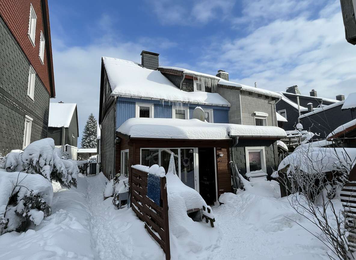 Doppelhaushälfte mit ca. 120 qm Wohnfläche, Garten, Carport und Schuppen in der Buntenböcker Straße, Goslar Kreis – Bild 4