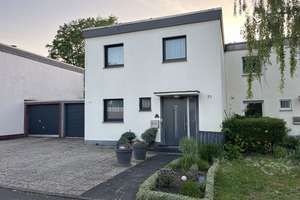 Provisionsfrei! Einfamilienhaus Köln-Rodenkirchen mit großem Garten 