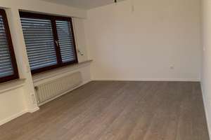1 Komplettes Reihenhaus mit Garage in Erkelenz!!! - Ideal für Ehepaare oder  Firmennutzung (Büros..) – Am Hagelkreuz 65, 41812 Erkelenz – Vorschaubild 8