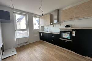 GROSSZÜGIGE 3-ZIMMERWOHNUNG (OHNE BALKON UND OHNE KELLER) – Die vollständige Adresse der Immobilie erhältst du vom Anbieter., 74078 Kirchhausen, Heilbronn – Vorschaubild 4