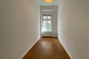 GEPFLEGTE EINHEIT MIT WOHNKÜCHE | BESTLAGE SAMARITERKIEZ |  ERDGESCHOSS | PROVISIONSFREI | – Dolziger Str. 14, 10247 Friedrichshain, Berlin – Vorschaubild 4