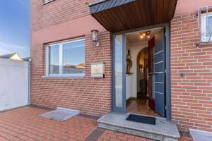 Charmantes Haus mit Garten, Garage und viel Potential in Sindorf – Die vollständige Adresse der Immobilie erhältst du vom Anbieter., 50170 Kerpen – Vorschaubild 2