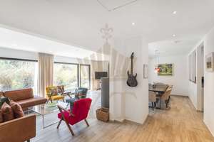 TOP-Lage! | Villa im Bungalow-Stil | mit Pool & Garten | Sauna | Kamin | in Berlin-Zehlendorf – Die vollständige Adresse der Immobilie erhältst du vom Anbieter., 14169 Zehlendorf, Berlin – Vorschaubild 4