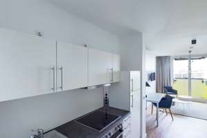  Möbliert 1 Zimmer Studio mit Aufzug und Balkon – Allee der Kosmonauten 25a, 10315 Lichtenberg (Ortsteil), Berlin – Vorschaubild 3